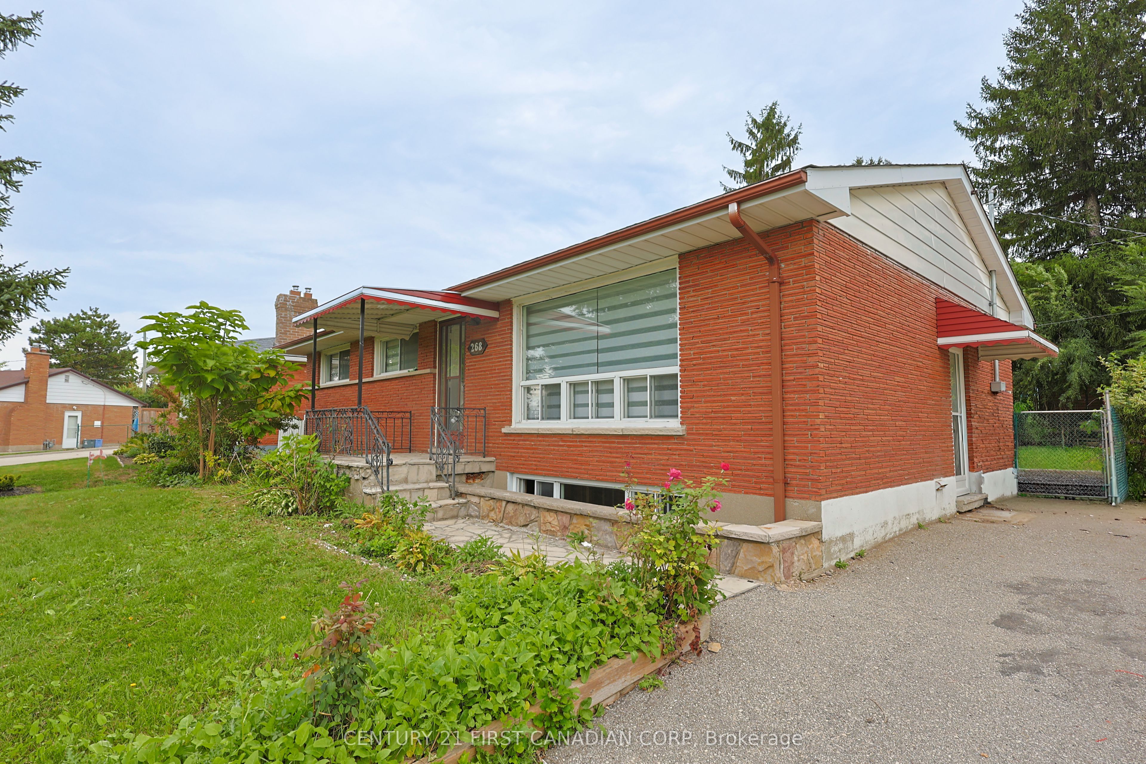Unit Upper - 268 BURLINGTON Crescent, London 2
