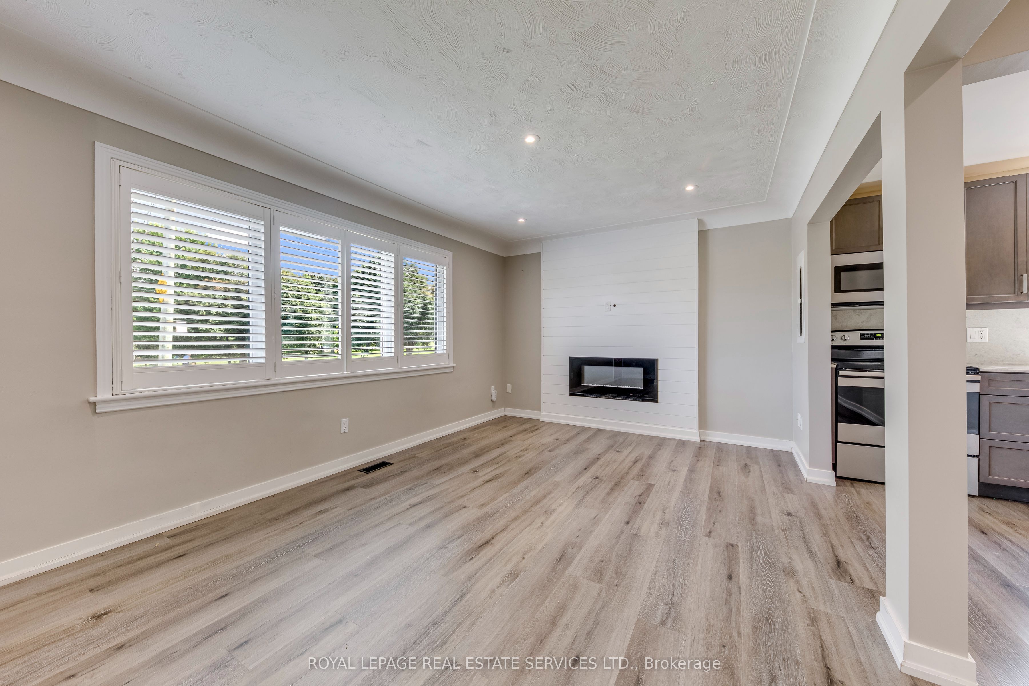 Unit Upper - 191 Nash Road N, Hamilton 5