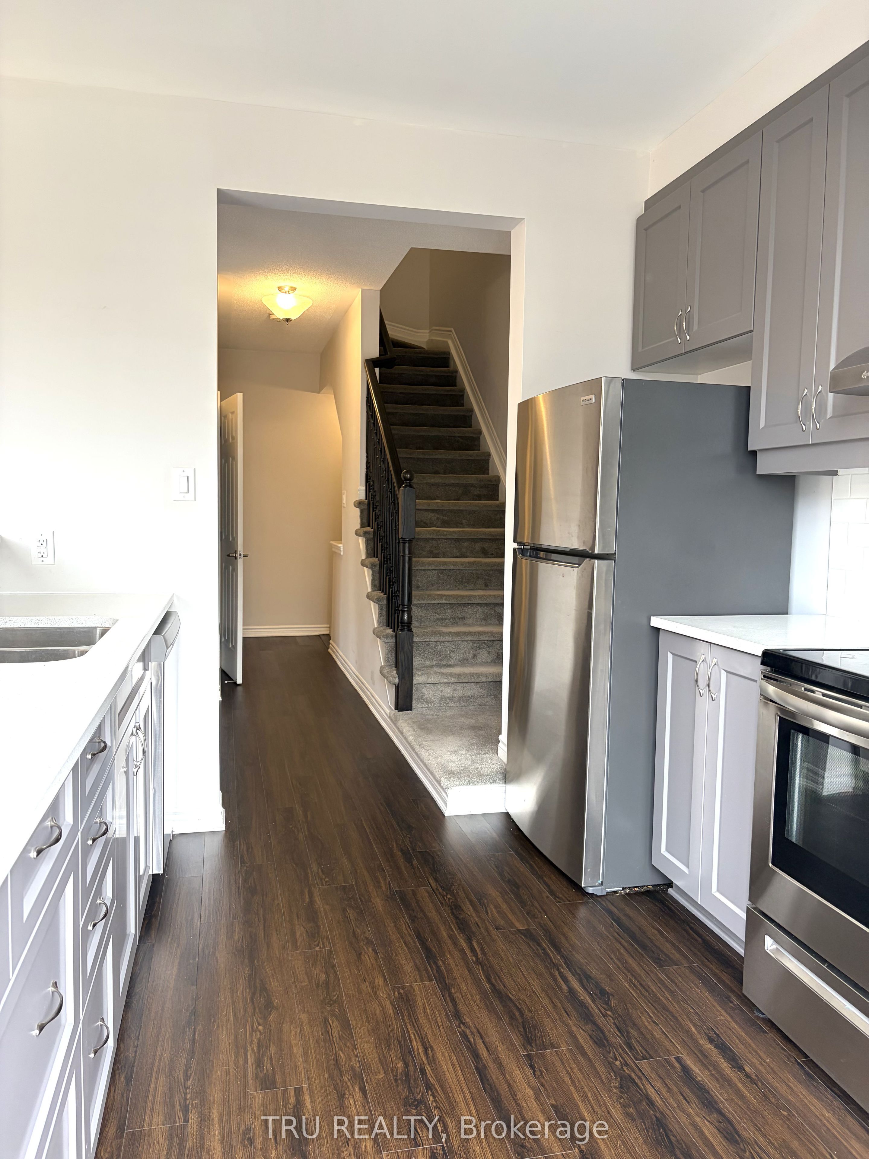 805 Kiniw Private, Ottawa 4