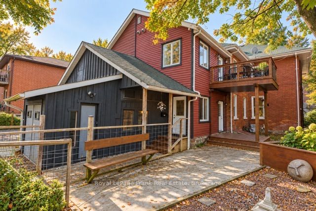 210 Mcdonnel Street, Peterborough 1