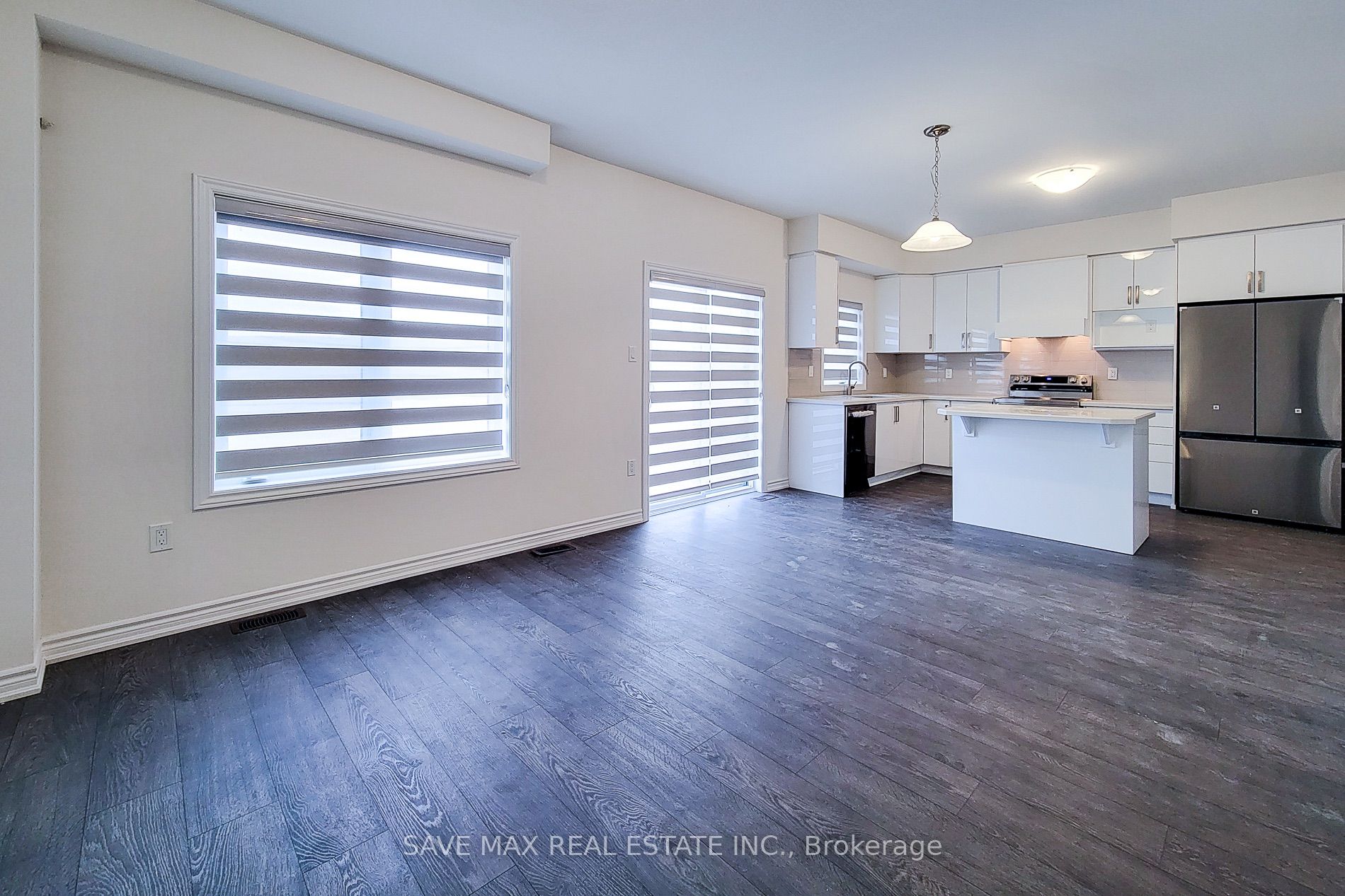 60 Hitchman Street N, Brant 5