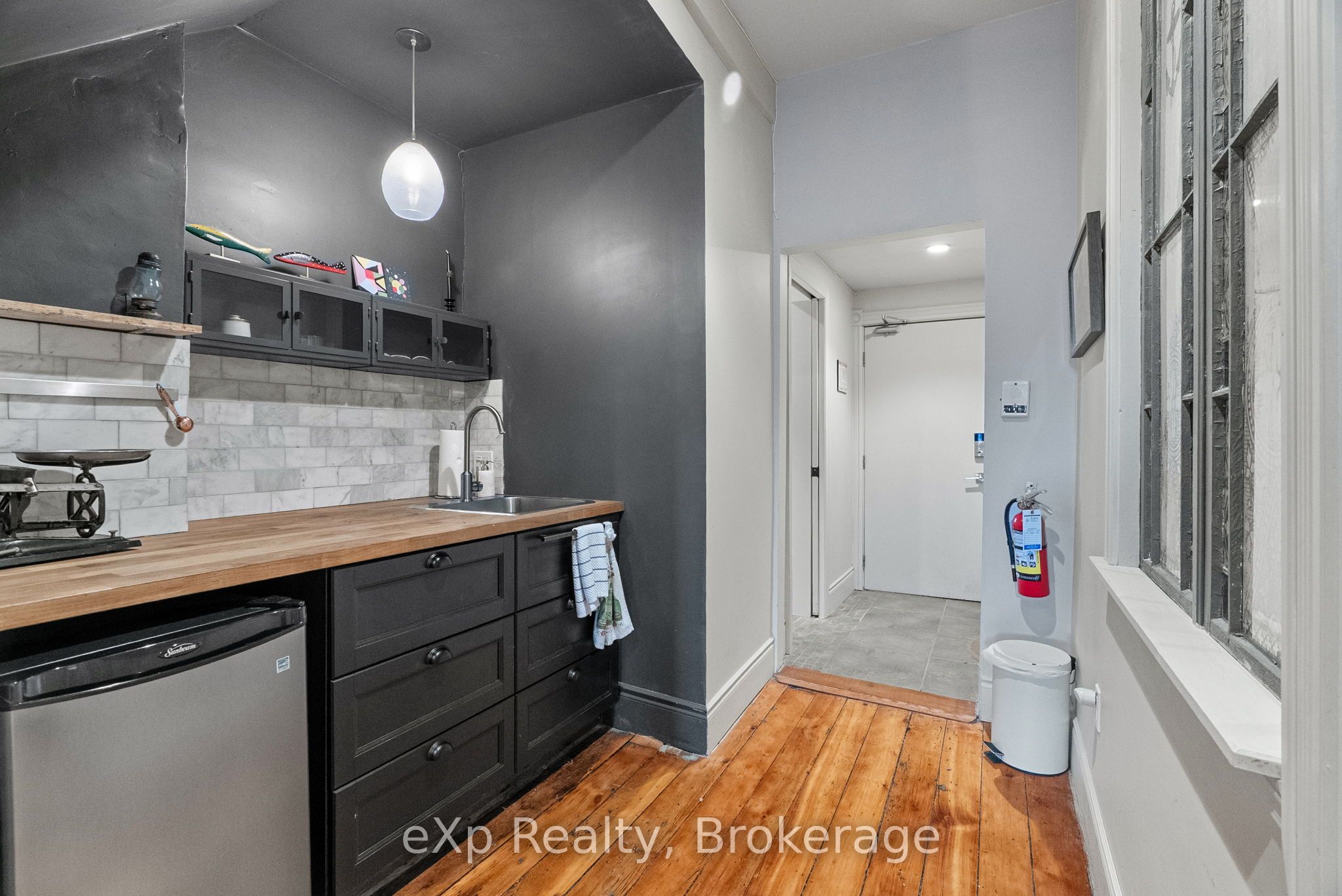 Unit 5 - 94 Wellington Street, Stratford 4