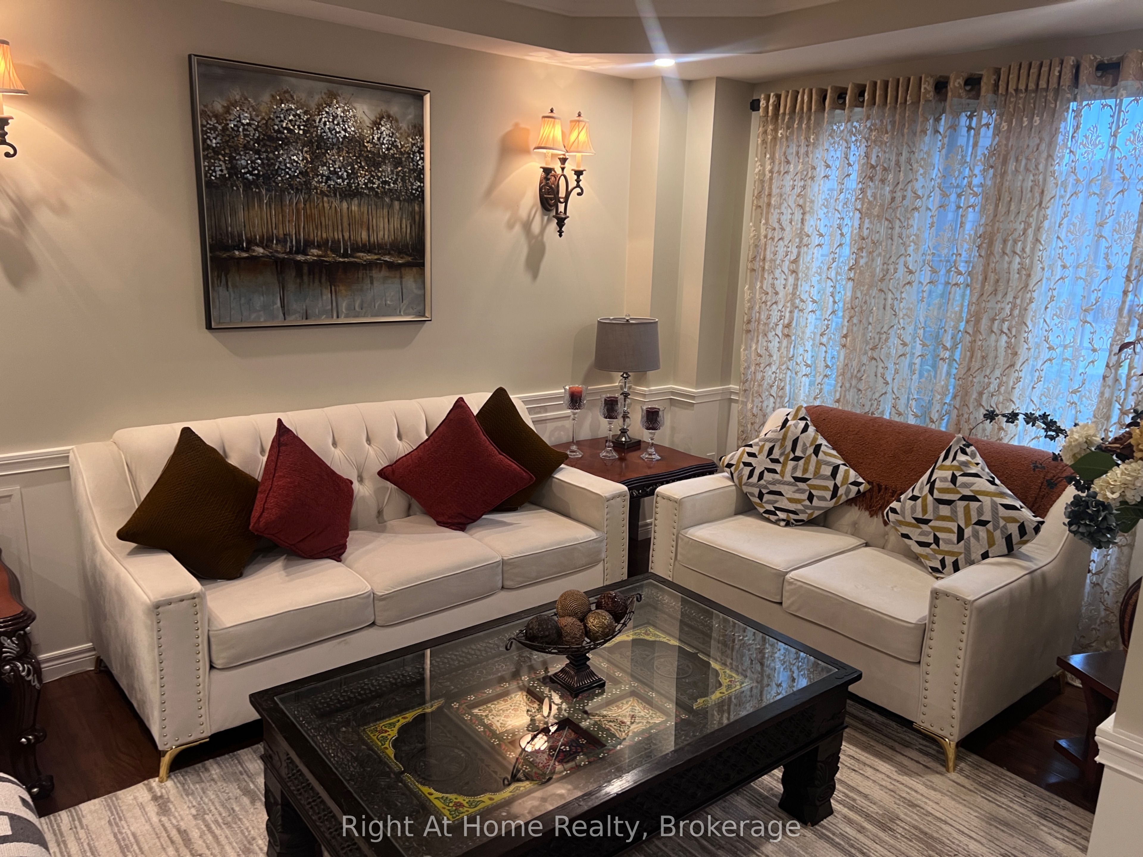 Unit Upper - 52 Lorupe Court, Ancaster 3