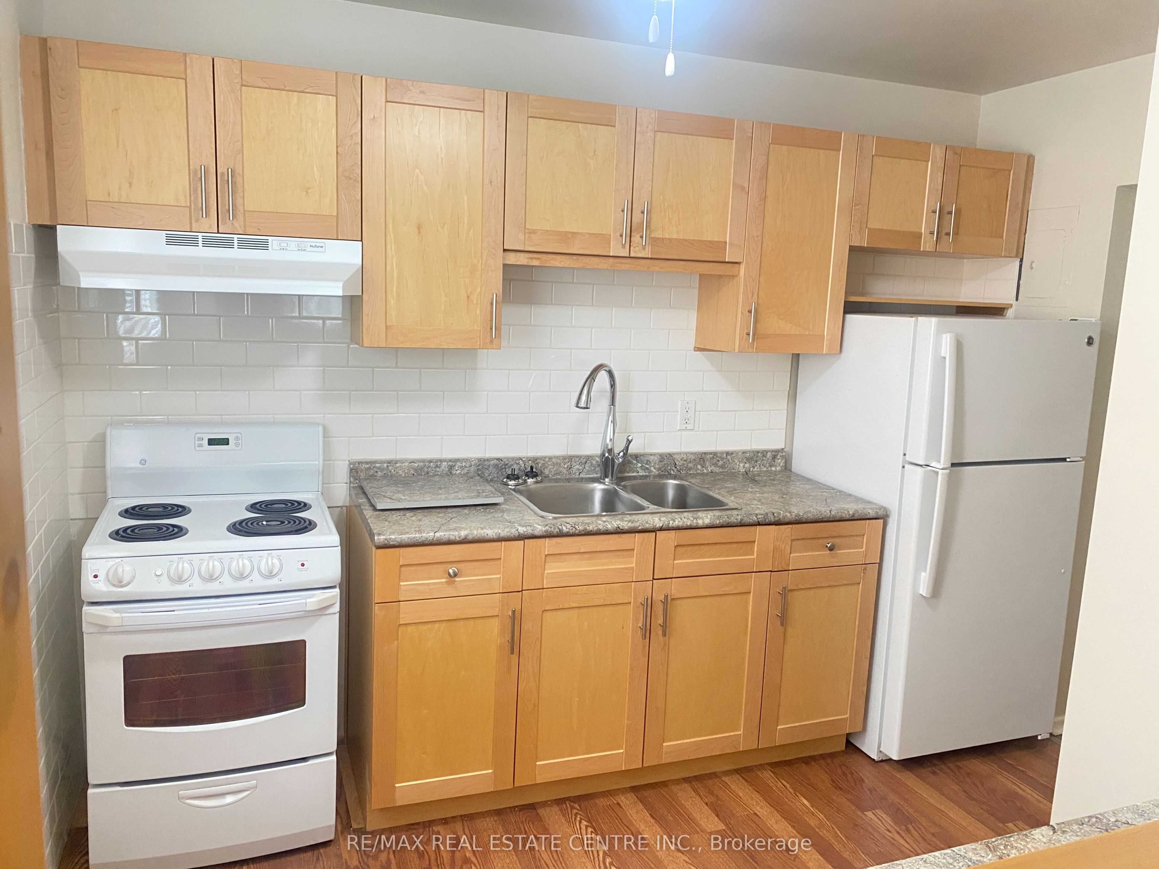 Unit 3 - 11 Southdale Avenue, Kitchener 4
