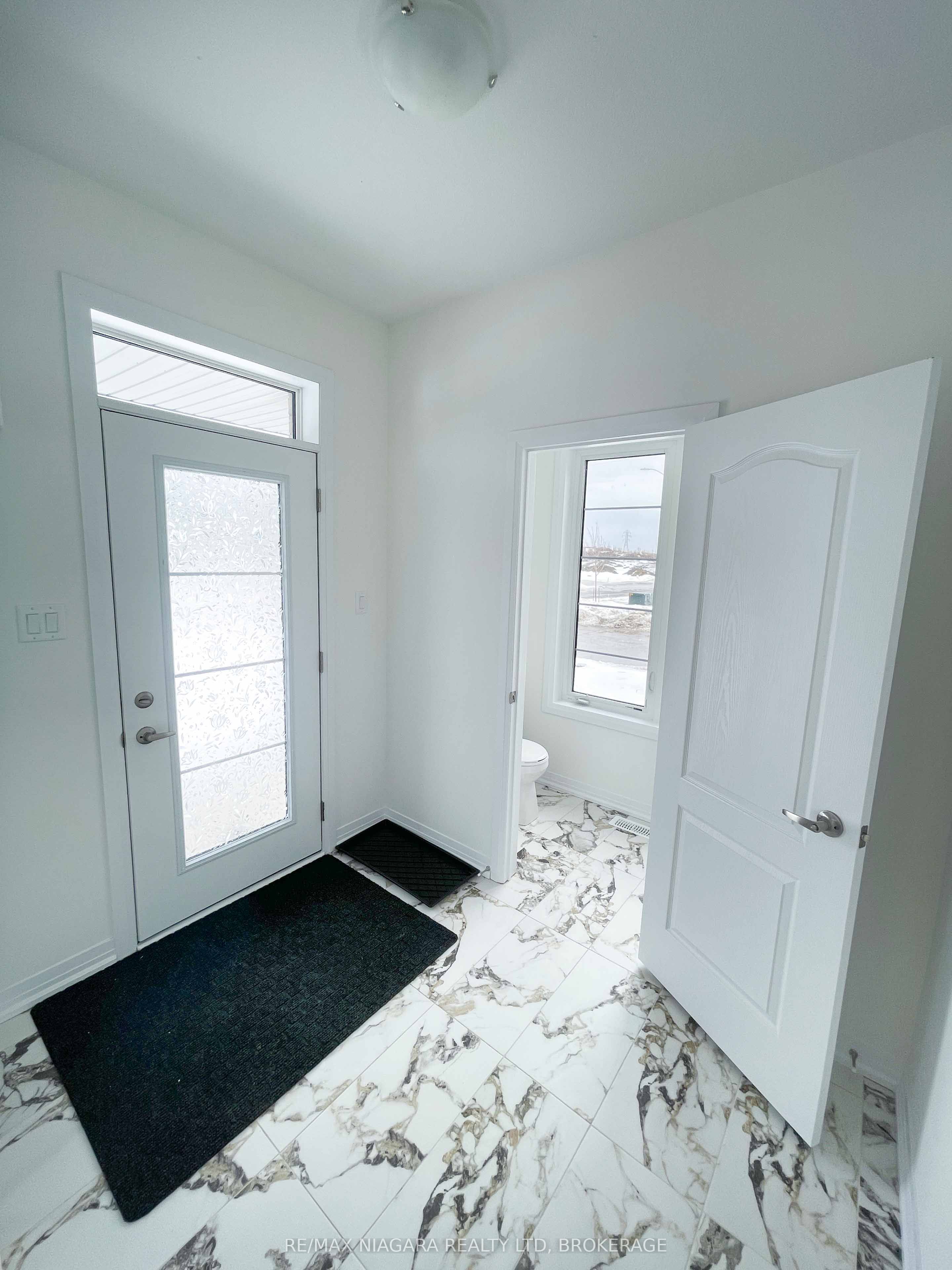 Unit 23 - 15 Peach Street, Thorold 3