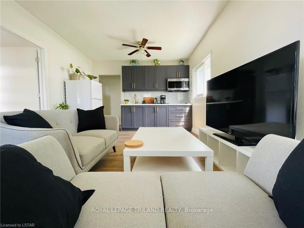 Unit B - 173 WILLIAM Street, Central Elgin 3