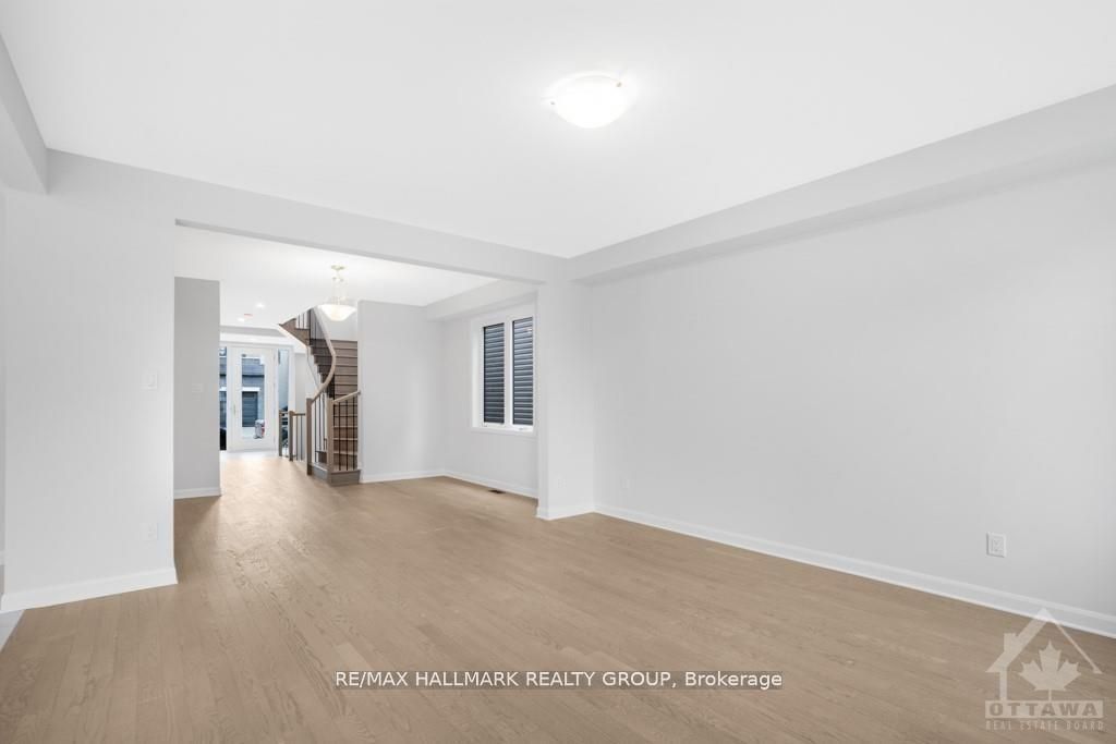 542 Anchor Circle, Rideau 4