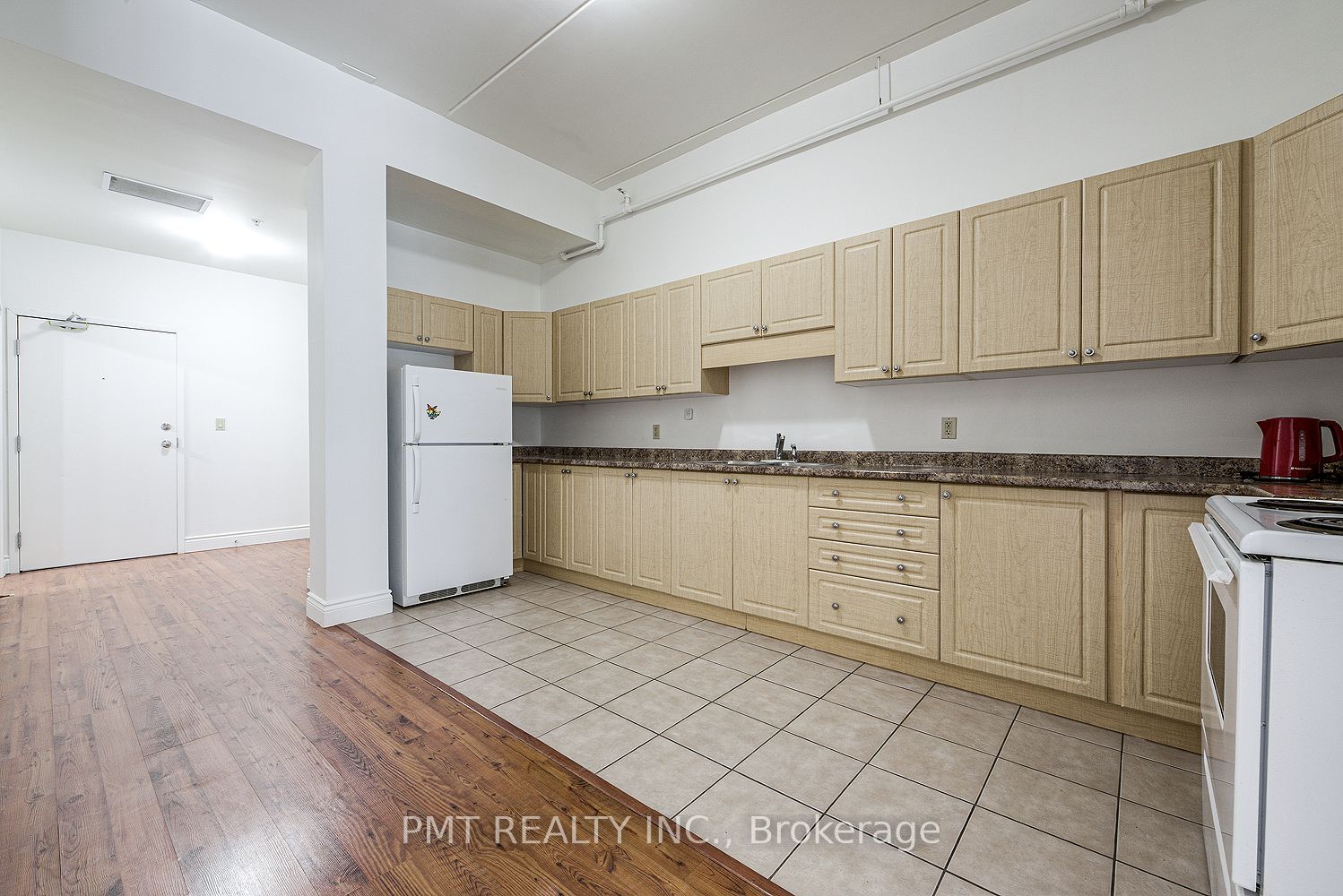 Unit 208 - 150 Colborne Street E, Brantford 5