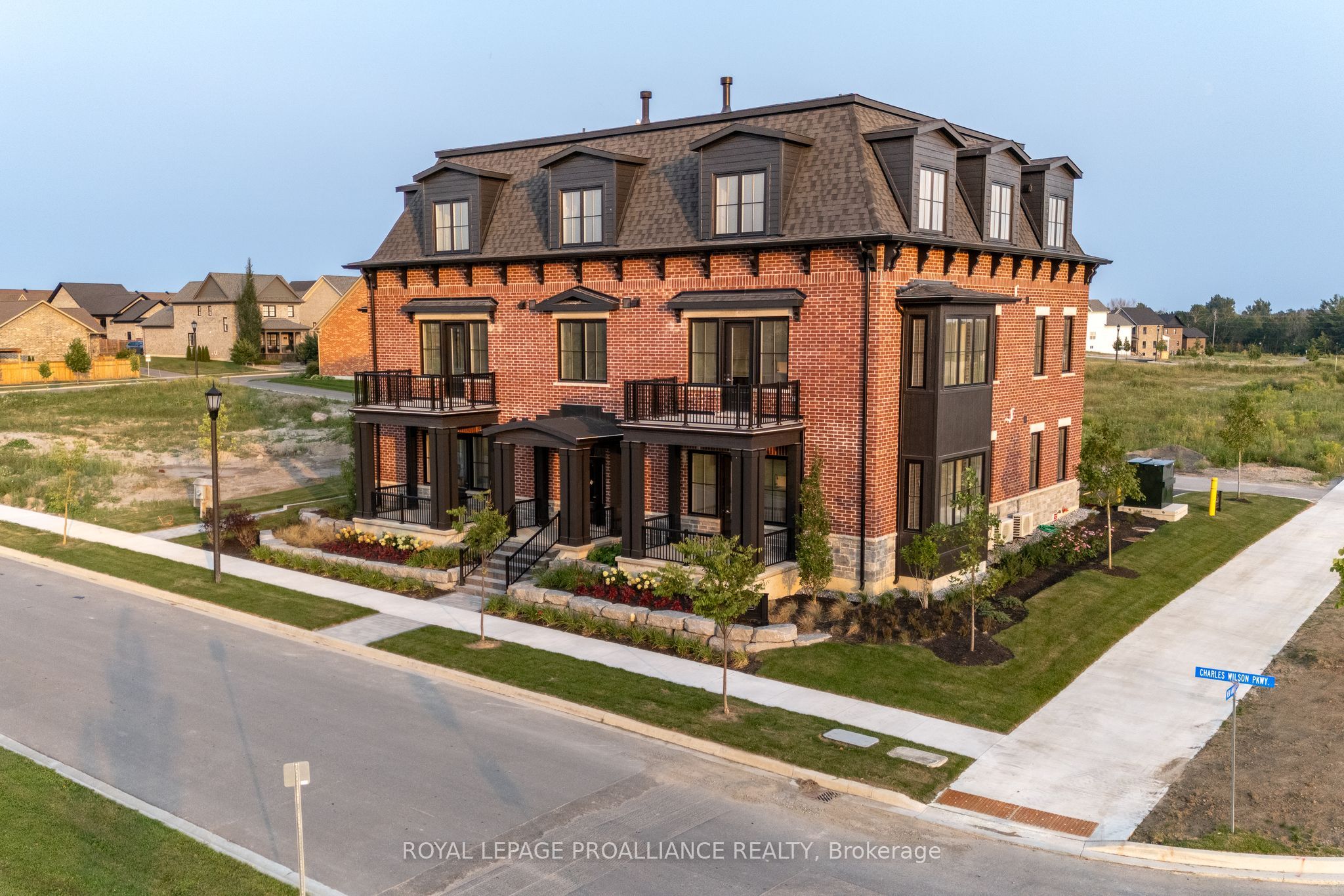Unit 301 - 941 Charles Wilson Parkway, Cobourg 2