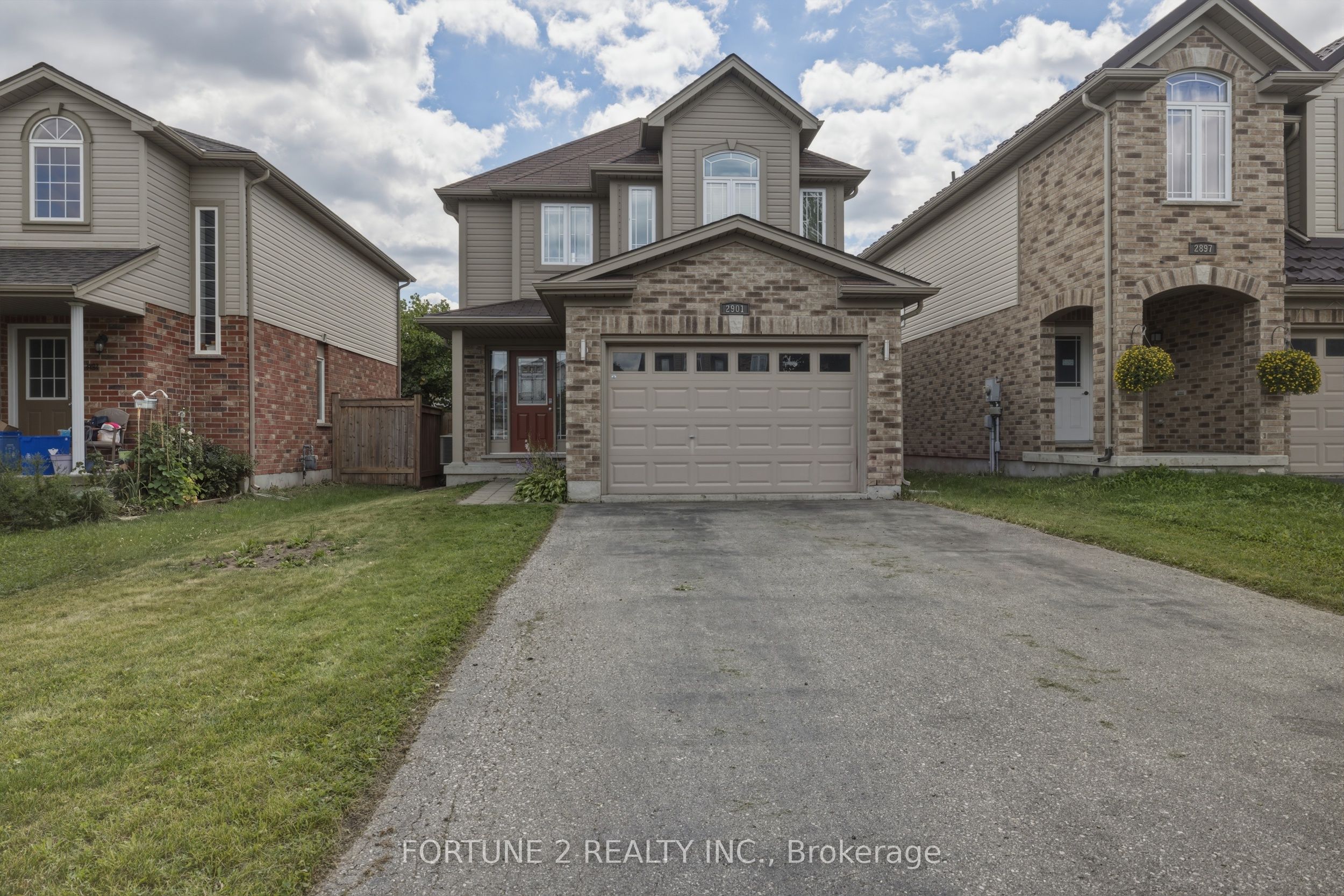 2901 LEMIEUX Walk, London 4