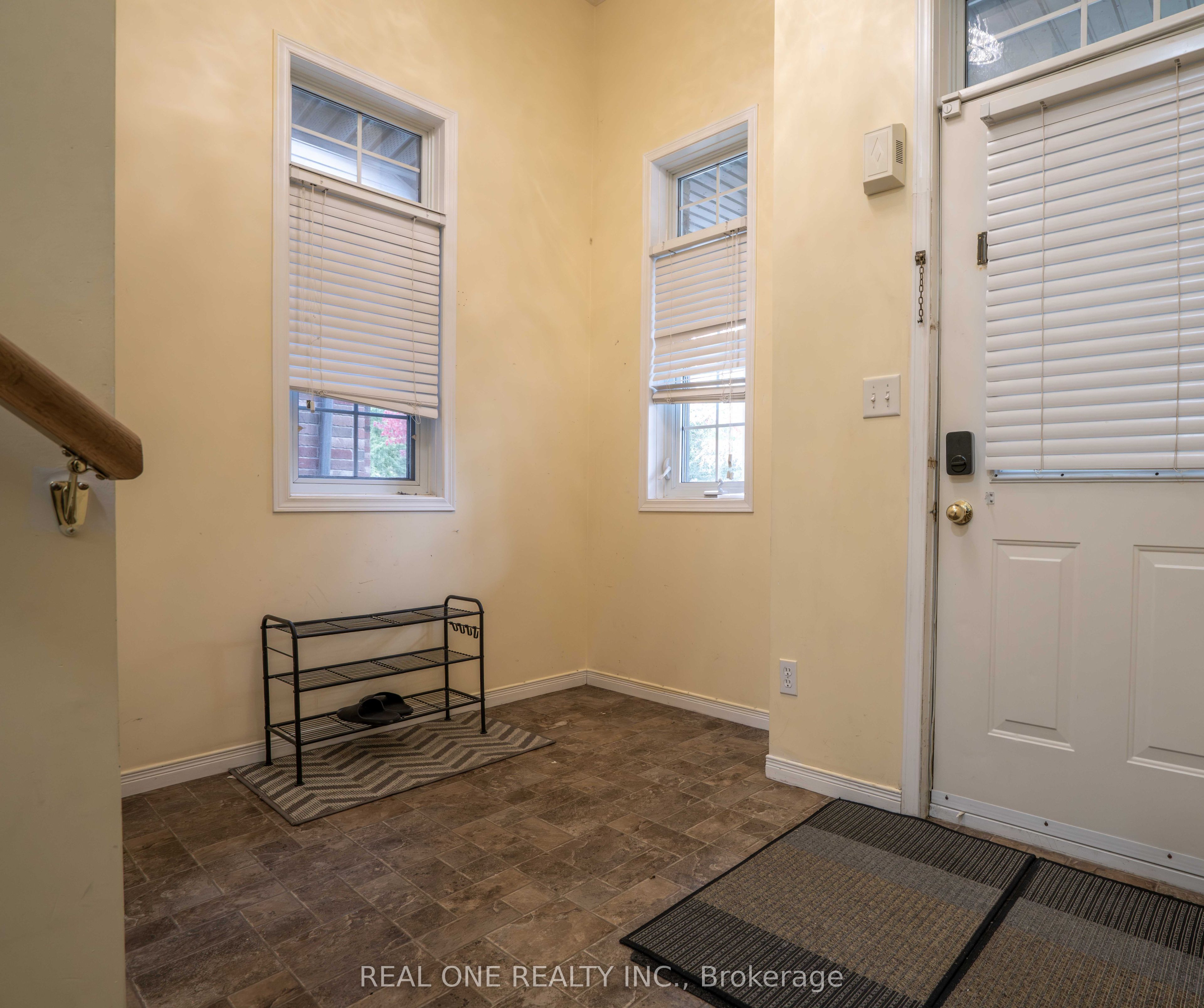 971 Creekside Drive, Waterloo 3