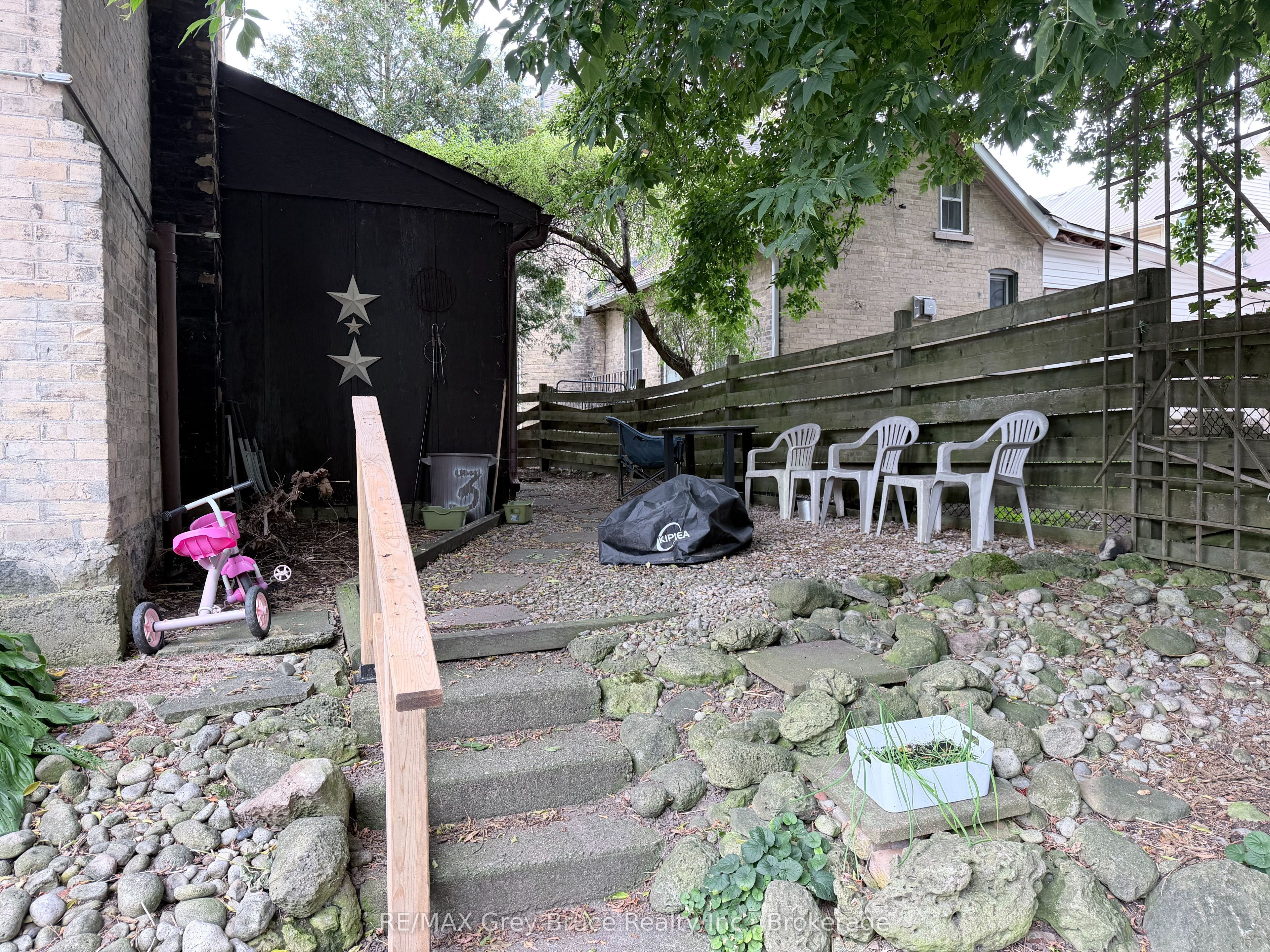 Unit Unit 5 - 108 Queen Street N, West Grey 5