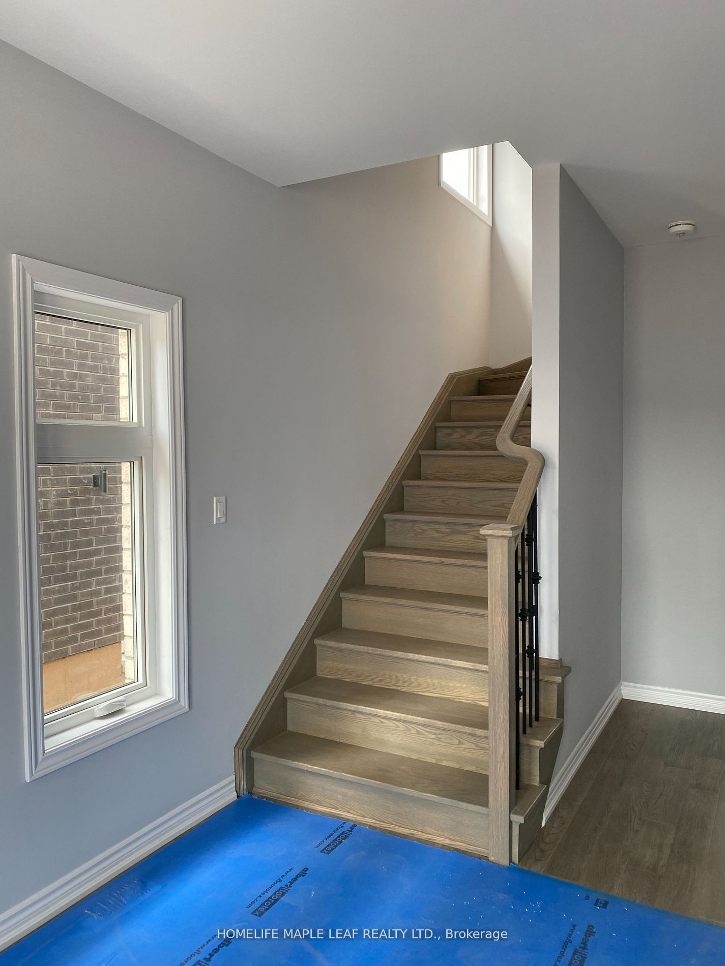 Unit 6 - 5672 Dorchester Road, Niagara Falls 3