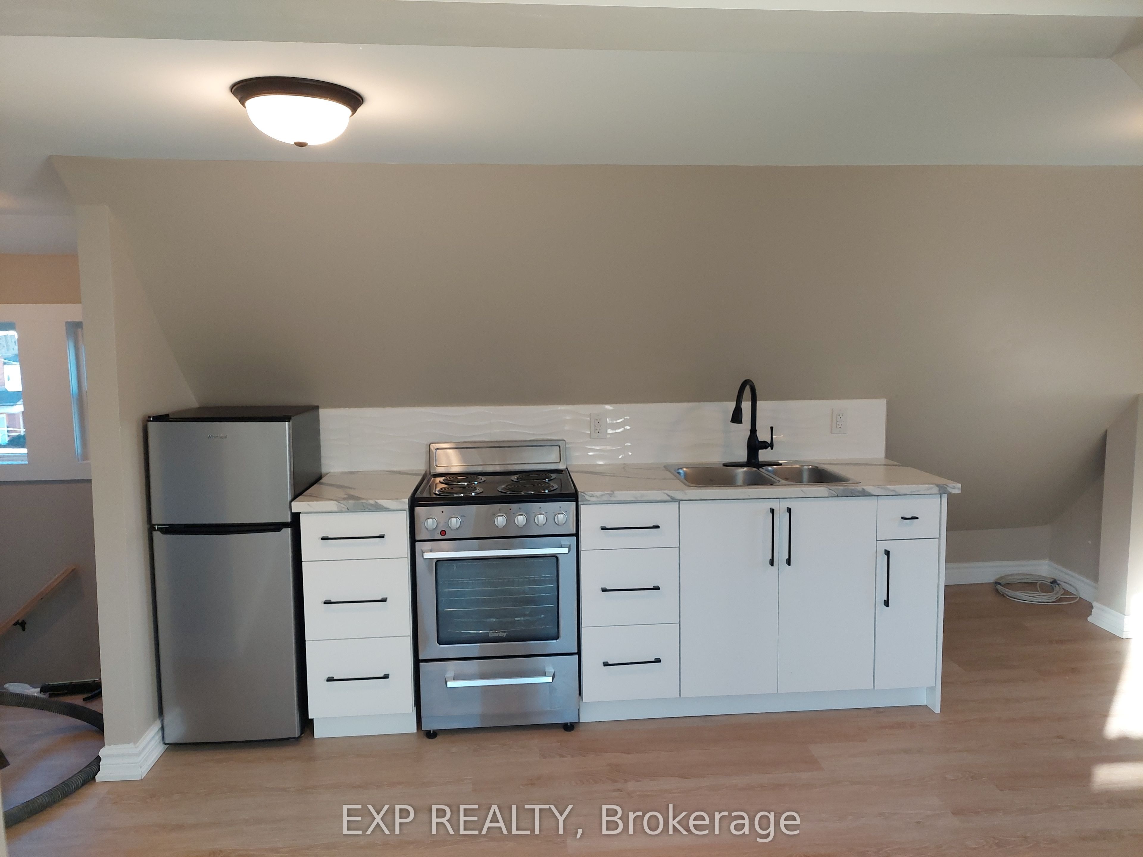 Unit LOFT - 148 Gibson Avenue, Hamilton 5