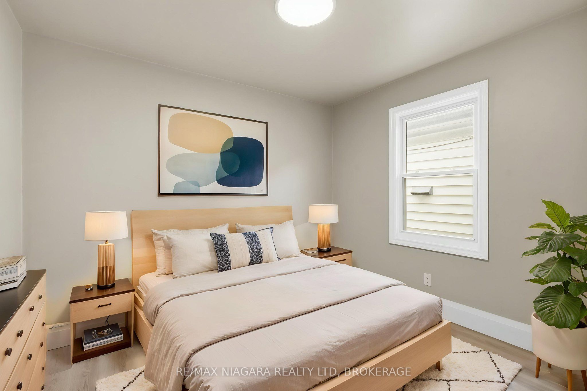 Unit Upper - 422 Brunswick Street, Hamilton 4