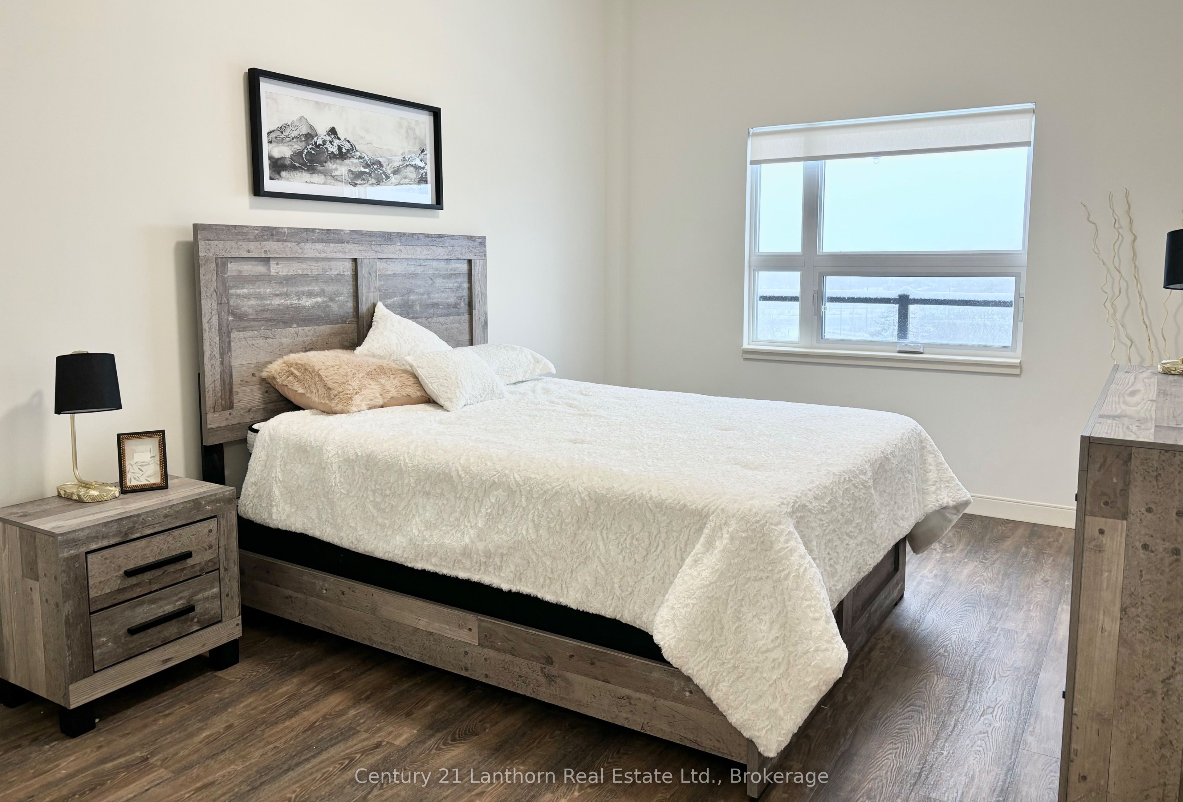 Unit 520 - 135 Station Street, Belleville 5