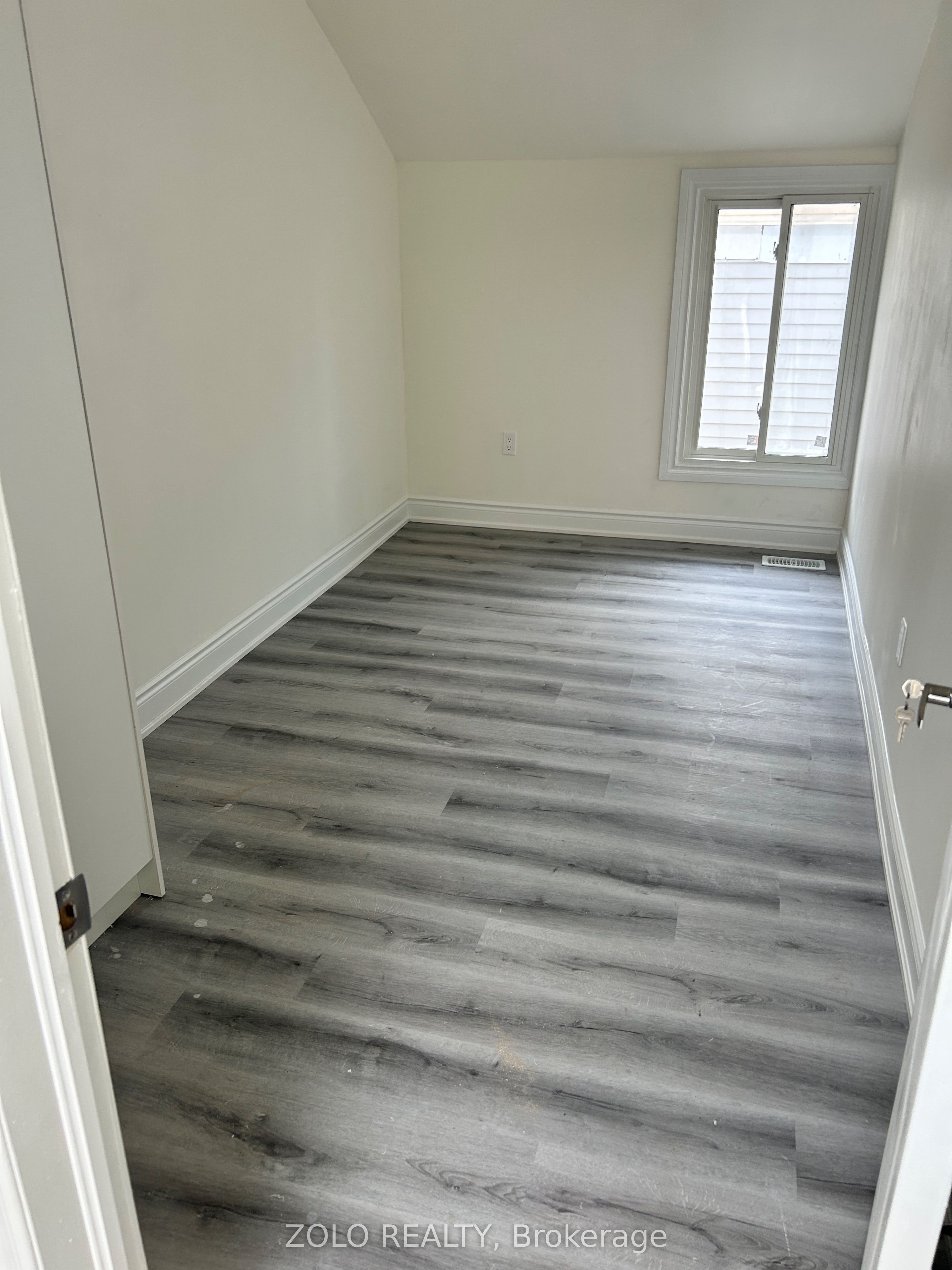 Unit 1 - 4299 Second Avenue, Niagara Falls 5