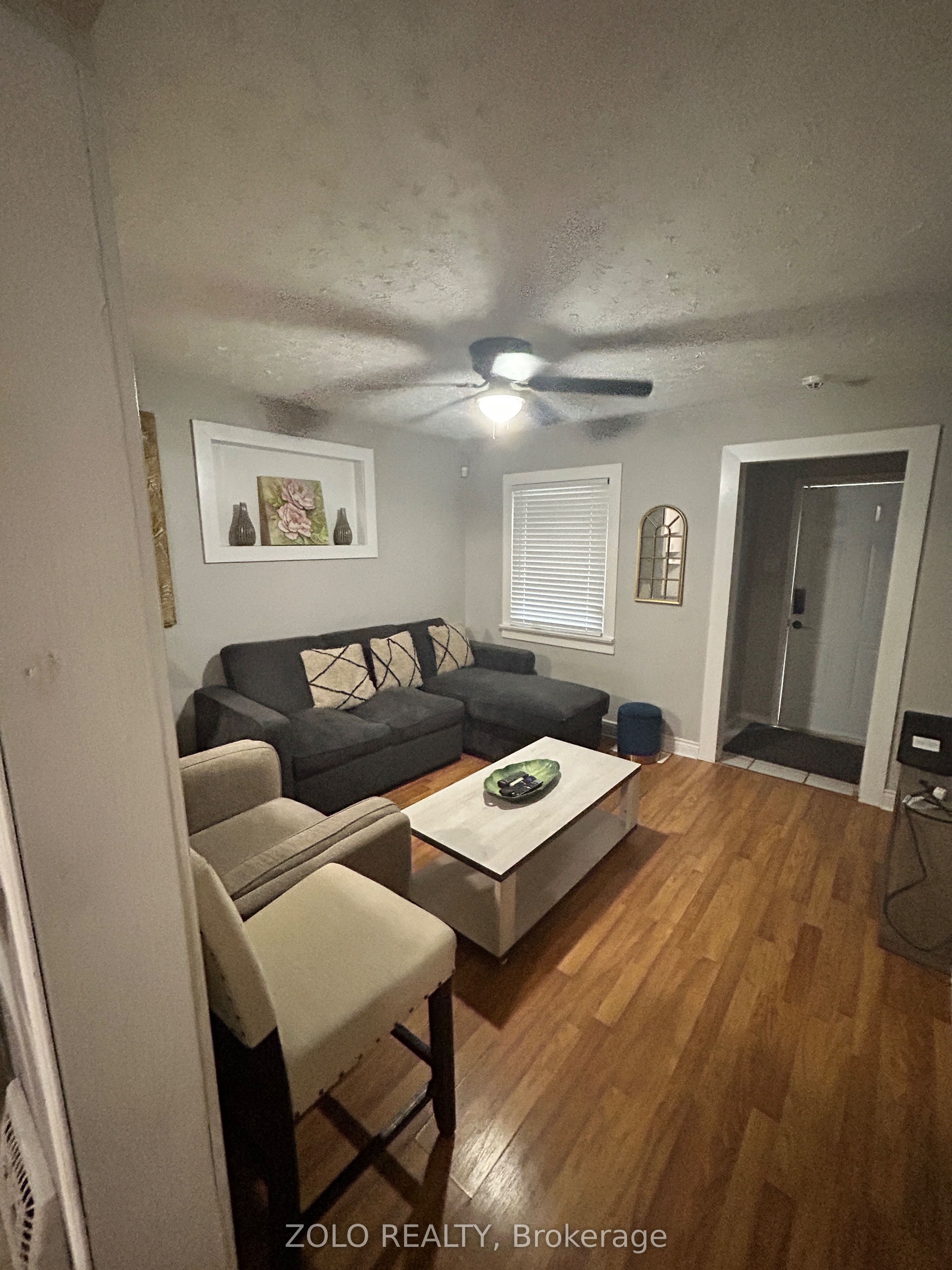Unit Upper - 6325 Murray Street, Niagara Falls 5