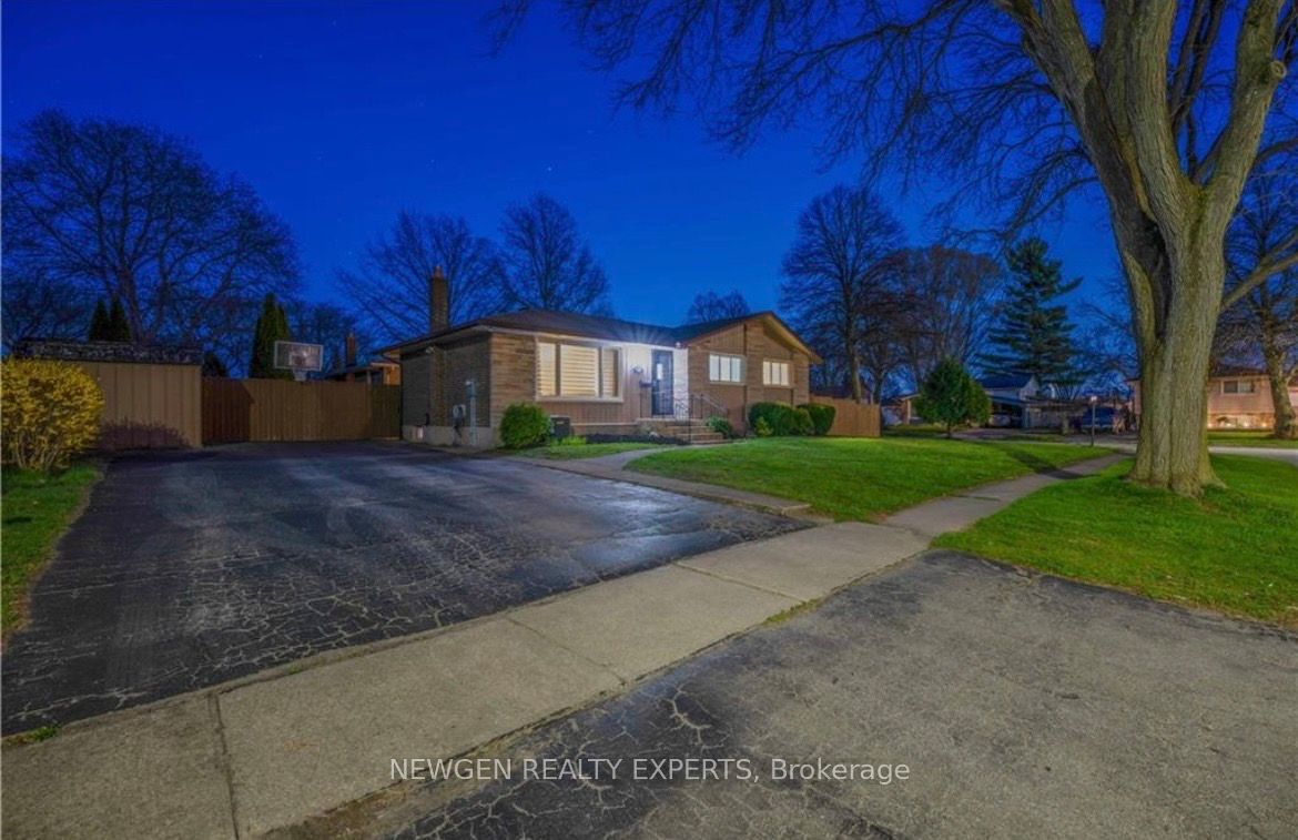 5056 Heather Avenue, Niagara Falls 2