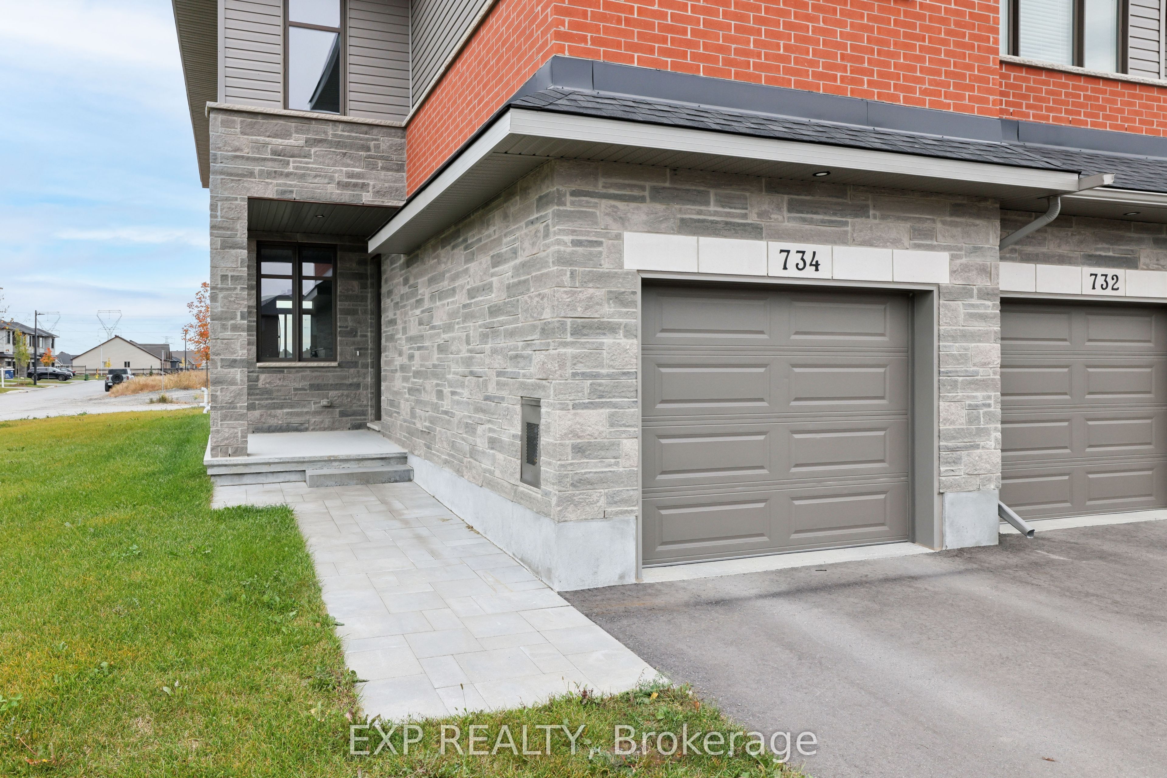 734 Ploughman Place, Stittsville-Goulbourn 3