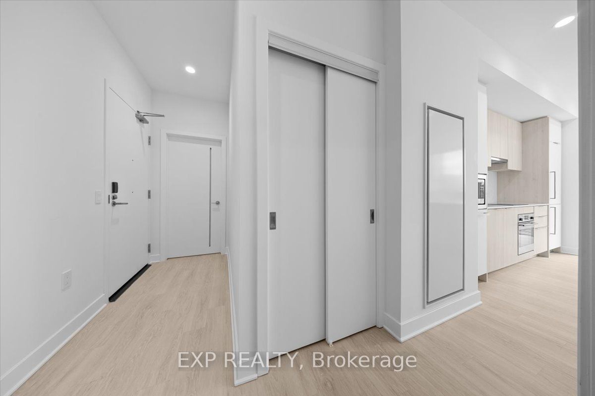 Unit 304 - 74 Nicholas Street, Ottawa 4