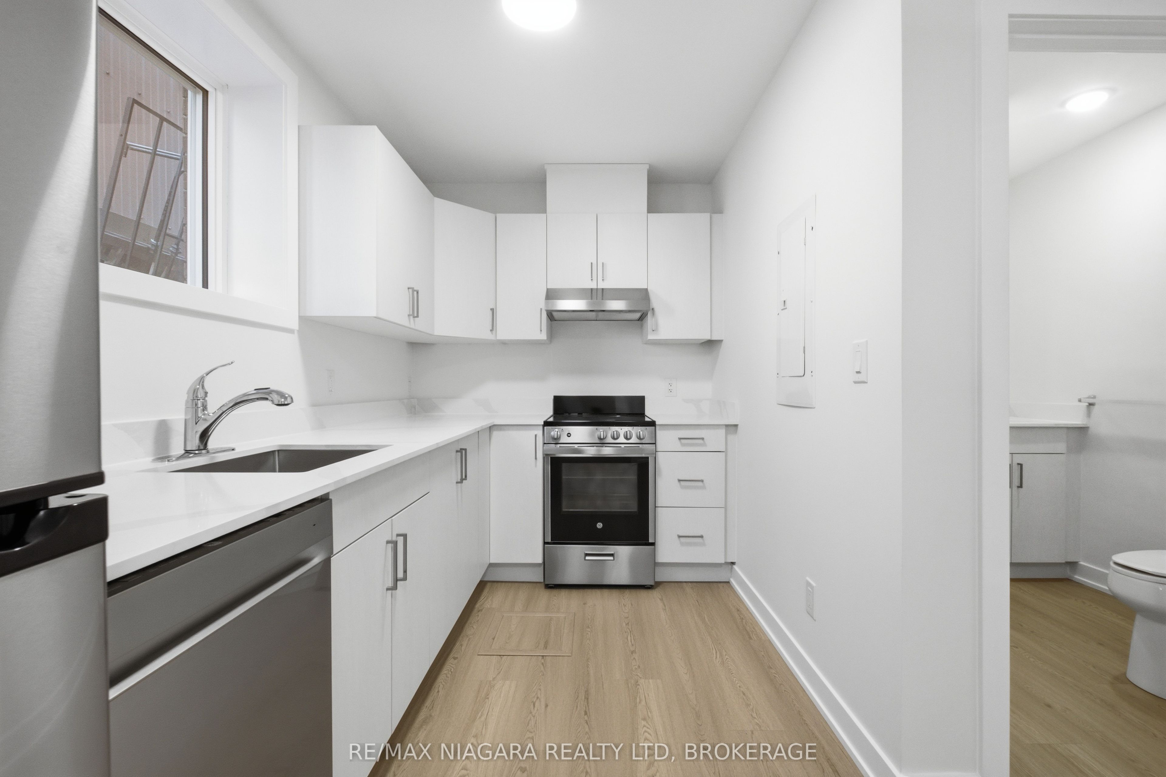 Unit B01 - 140 Church Street, St. Catharines 3